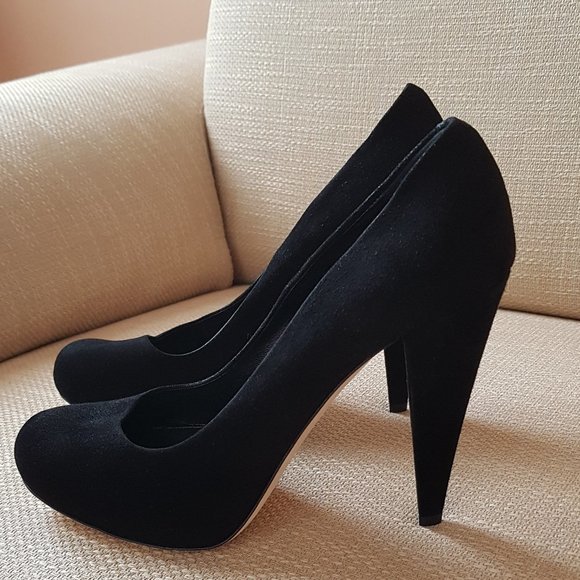 BALLY Black Suede Heels with Hidden Platform (size 7.5 US / 38 EU) - Picture 3 of 11